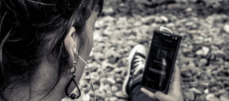 M - m: musika