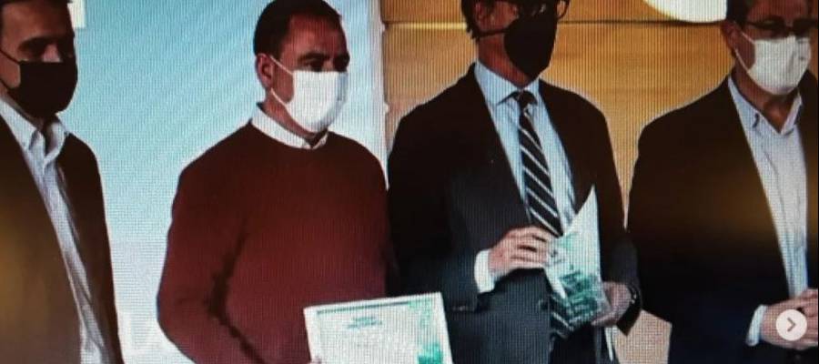 LH Duala euskaraz ekitaldian Don Boscoko ikasle eta enpresa sarituak