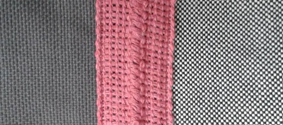 Nezeserra. Arrosa kolorea. Brodatua