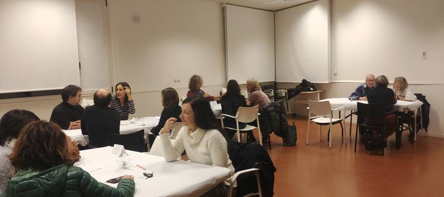 Arratsalde pasa polita egin genuen Uribe Kostako Berbalagunen berbodromoan