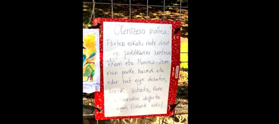 Hainbat albiste // Varias noticias sobre el parque de Manteo