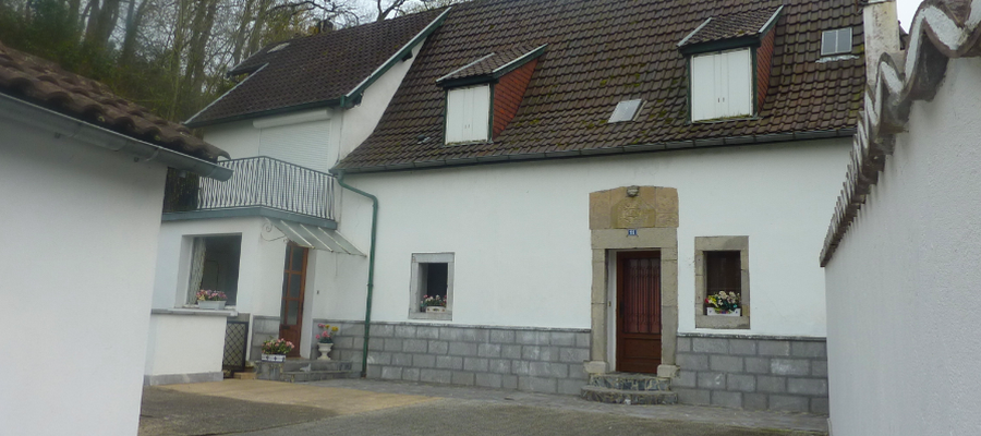 Azkonegiko eiheraren ataburua