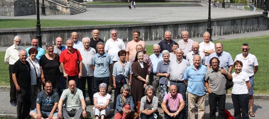 XXXV. Gogoeta Astea : soinuak eta argazkiak