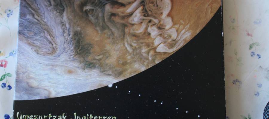 LAUMONO "UMEZURTZAK JUPITERREN"