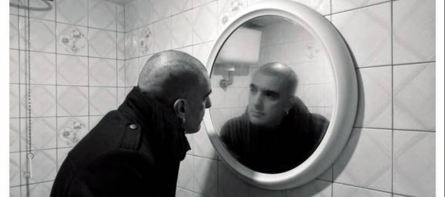 OIER GUILLAN / ELKARRIZKETA / ERIC DICHARRY