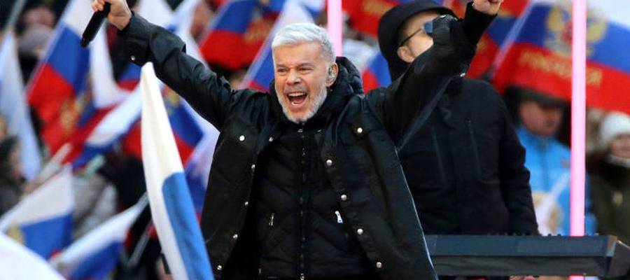 Iragana bihotzean bizirik daraman herria