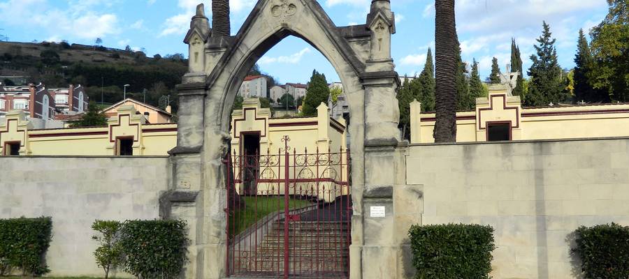 Mendi-lepoko hilerria