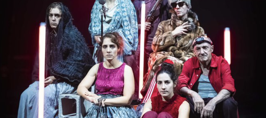 Nobela antzeztuta, eleberri dramatizatua