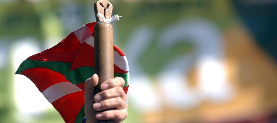 AEK / KORRIKA / DOKUMENTALA